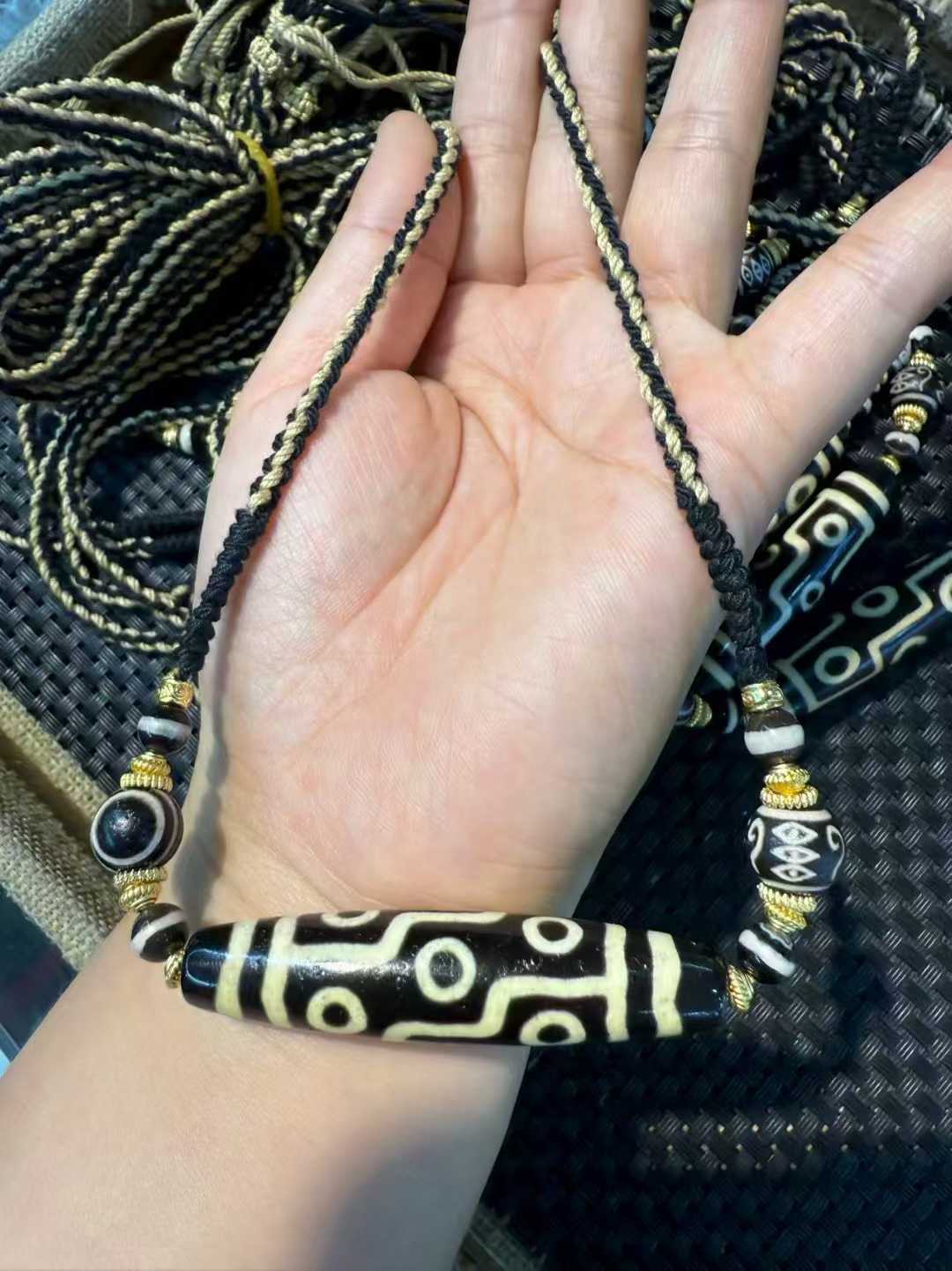 10 pçs/lote 9 olhos com dragão - Ethnic Fashion Designers avaliação e preço